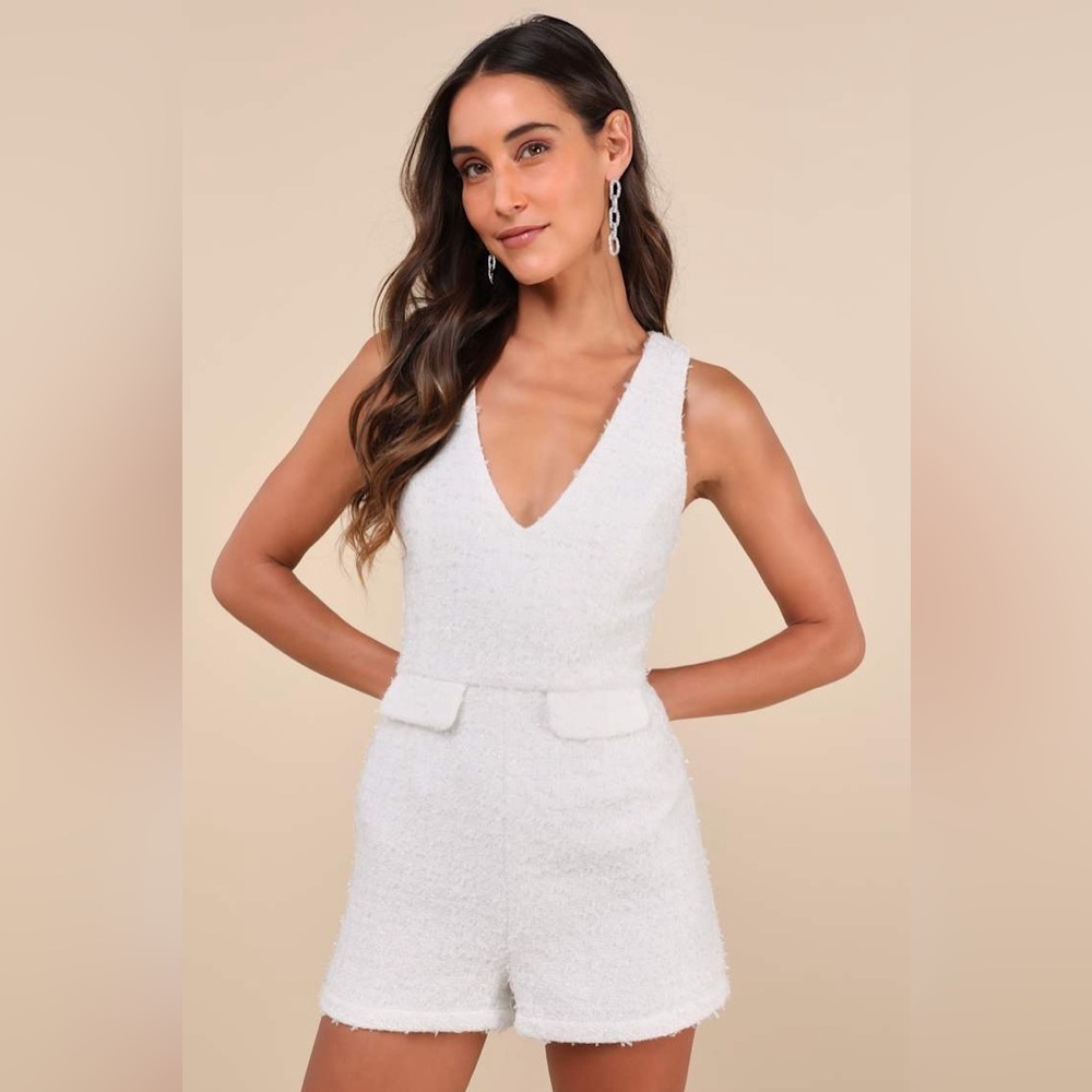 Lulu's White Textured V-Neck Romper